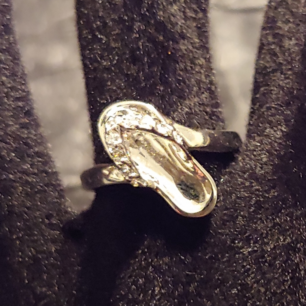 Cookie Lee Crystal Sandal Ring Size 6